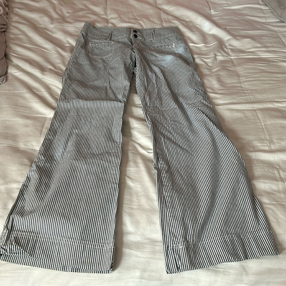 Seersucker wide leg A&F pants